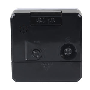 שעון מעורר עם מחוגים זוהרים בחושך, מרובע בעיצוב קלאסי-מודרני, מסידרת השעונים גולף שקט 2000 BB06602-WH