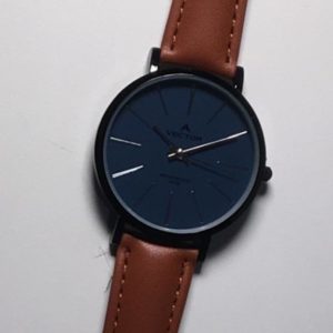 שעון יד גברי קלאסי-מודרני רצעות עור חומות ורקע שעון כחול מקולקציית וקטור 2021 דגם V8-133553BLUE