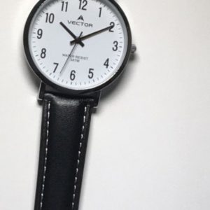 שעון יד רצועות עור נקי קלאסי מבית וקטור רקע לבן קריא במיוחד קולקציית 2021 דגם V8-133511WHITE