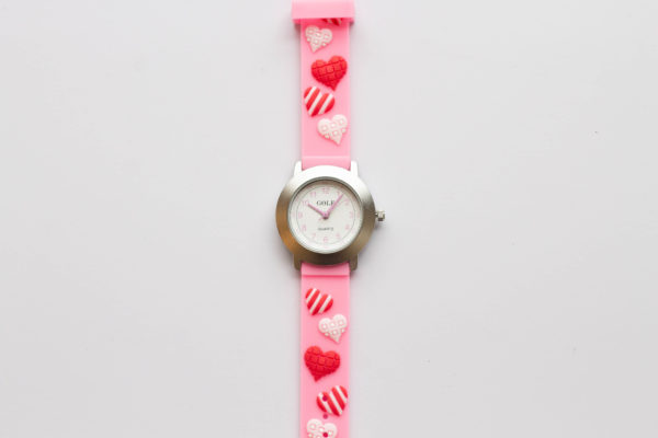 שעון יד אנלוגי לילדות לבבות גלידה דגם גולף girl08